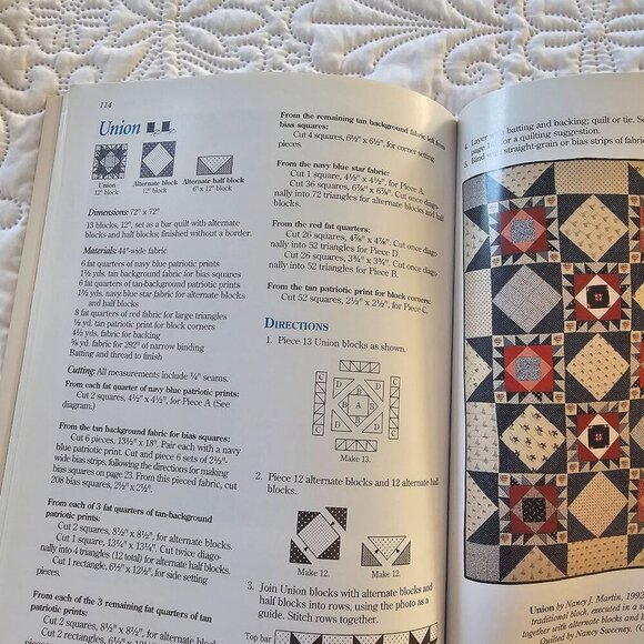 Vintage Rotary Roundup Quilt Pattern Book By Judy Hopkins & Nancy J. Martin 1994 - Picture 9 of 10